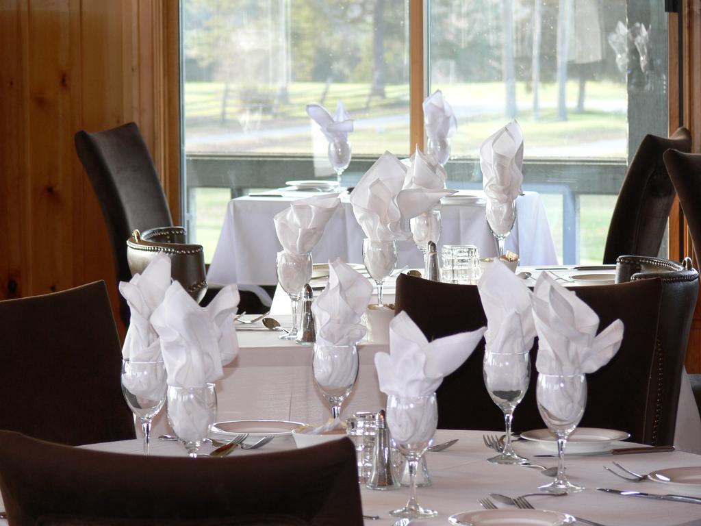 Eganridge Resort, Golf Club & Spa Bobcaygeon Esterno foto
