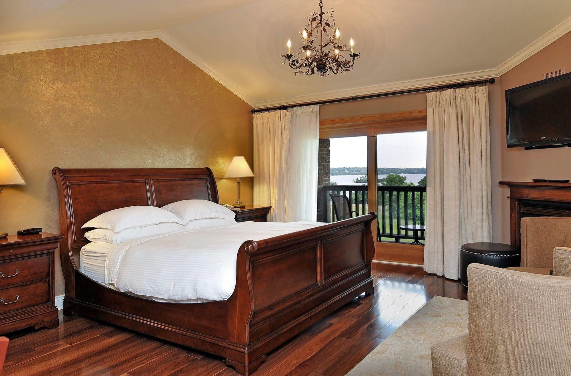 Eganridge Resort, Golf Club & Spa Bobcaygeon Esterno foto