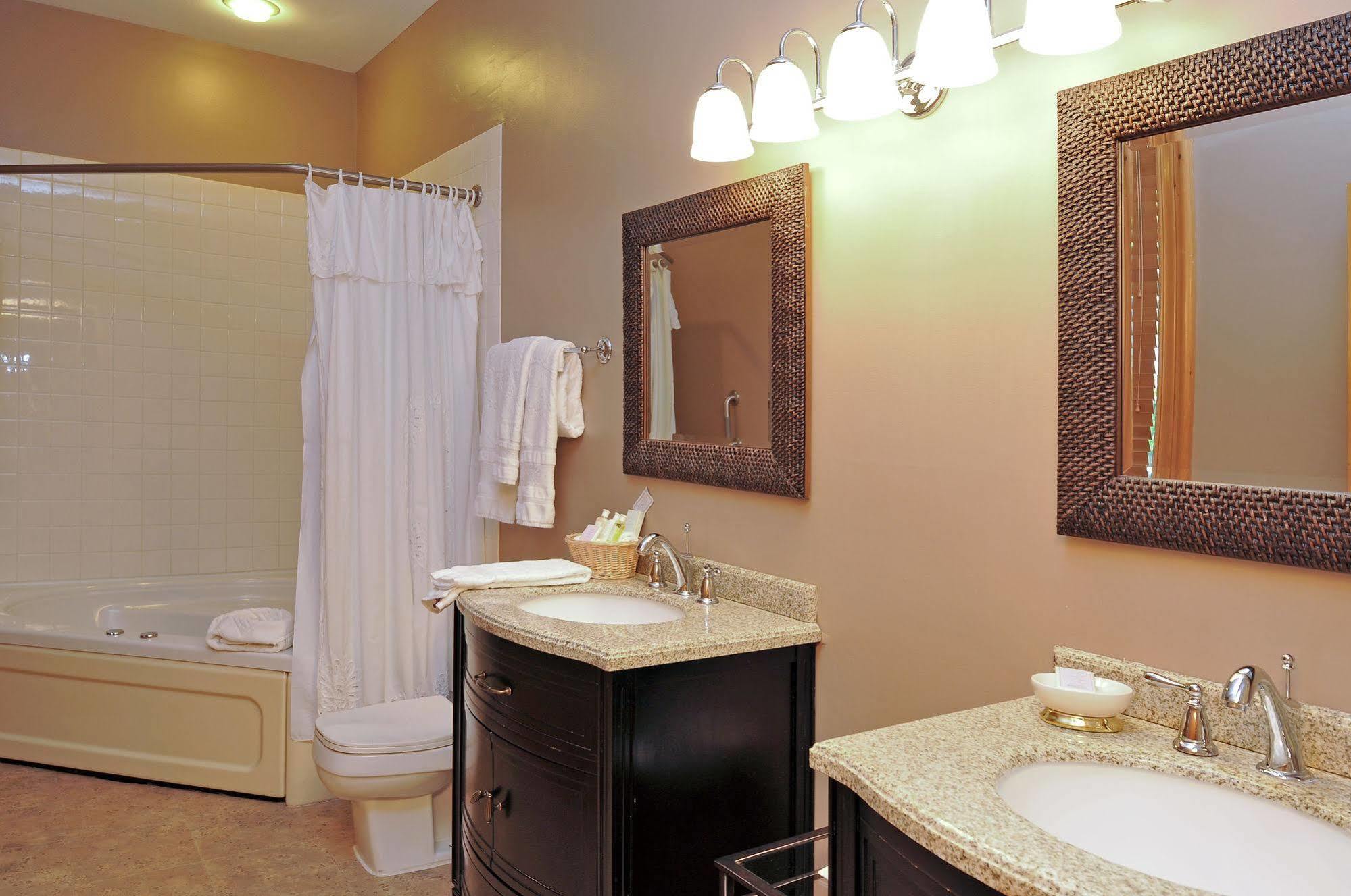 Eganridge Resort, Golf Club & Spa Bobcaygeon Esterno foto