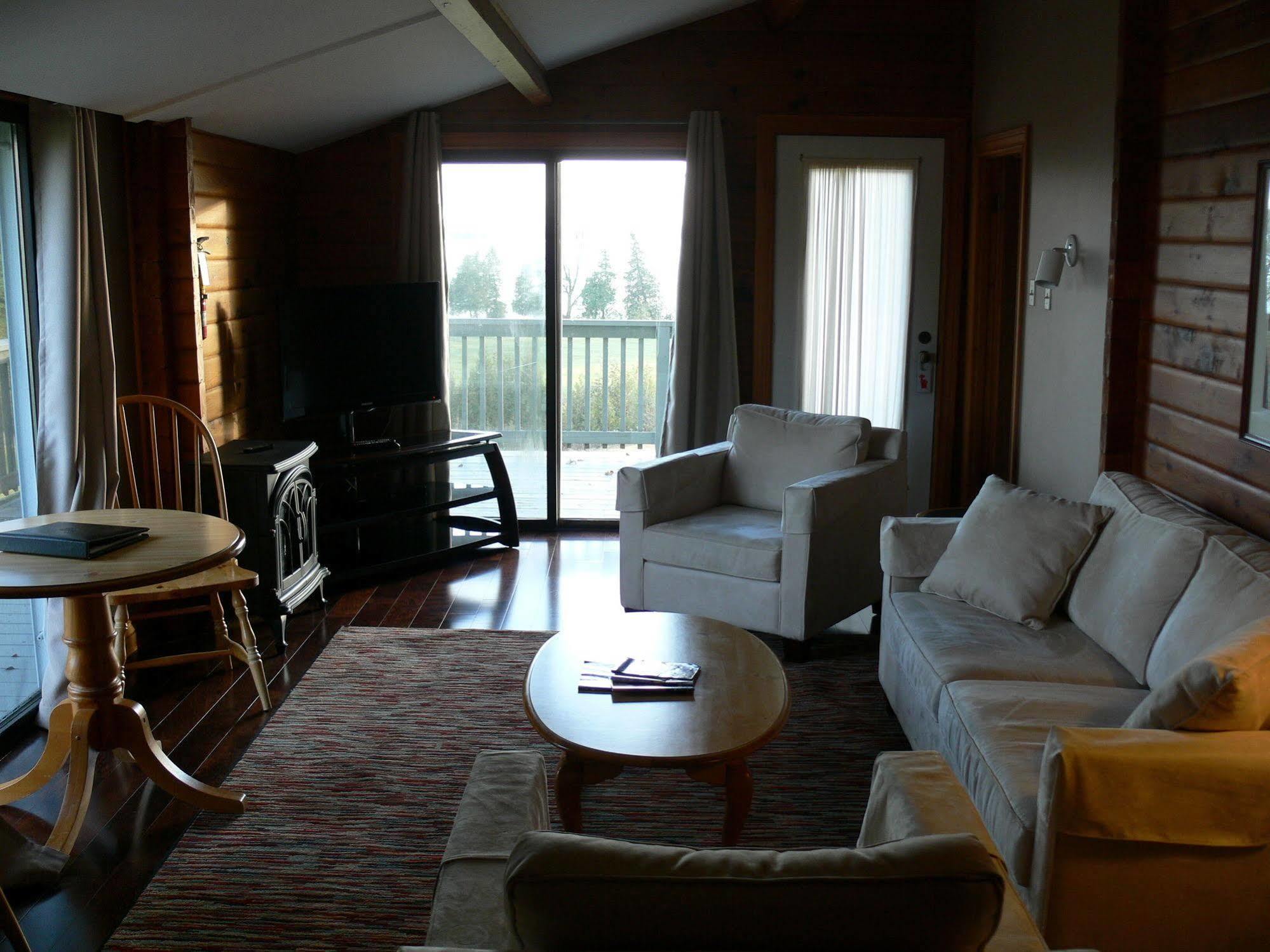 Eganridge Resort, Golf Club & Spa Bobcaygeon Esterno foto