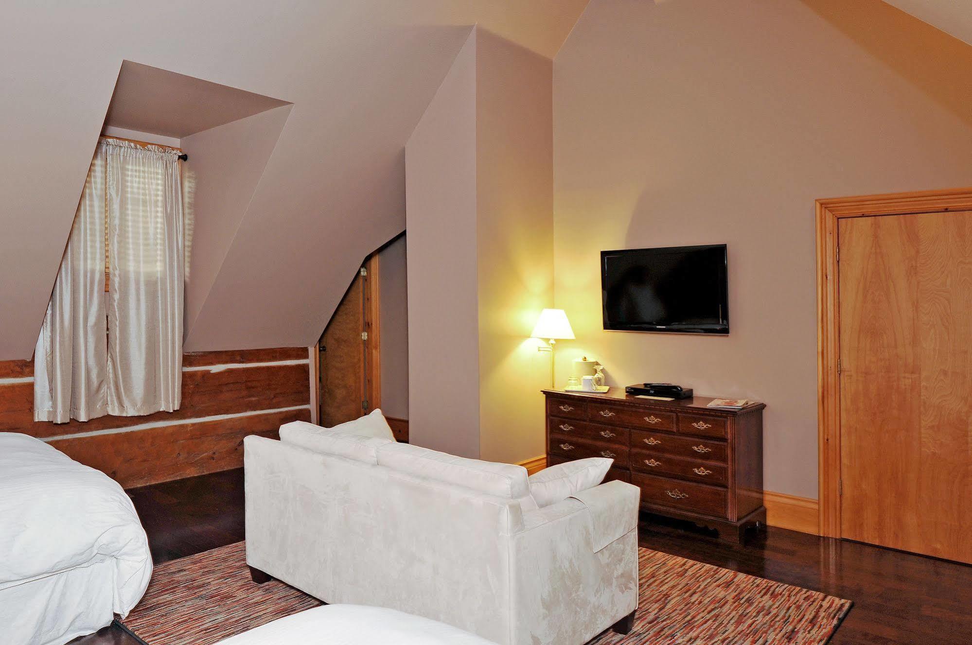 Eganridge Resort, Golf Club & Spa Bobcaygeon Esterno foto