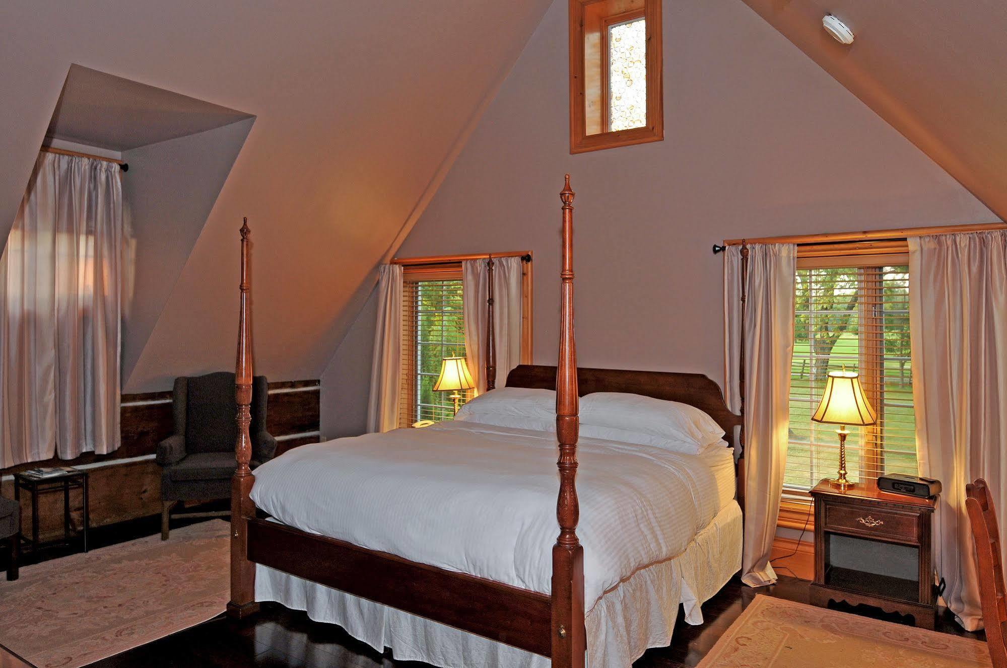 Eganridge Resort, Golf Club & Spa Bobcaygeon Esterno foto